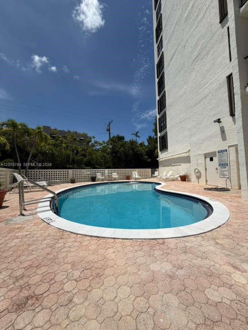77 Crandon Blvd, Unit 5C, Key Biscayne, FL 33149 Photo
