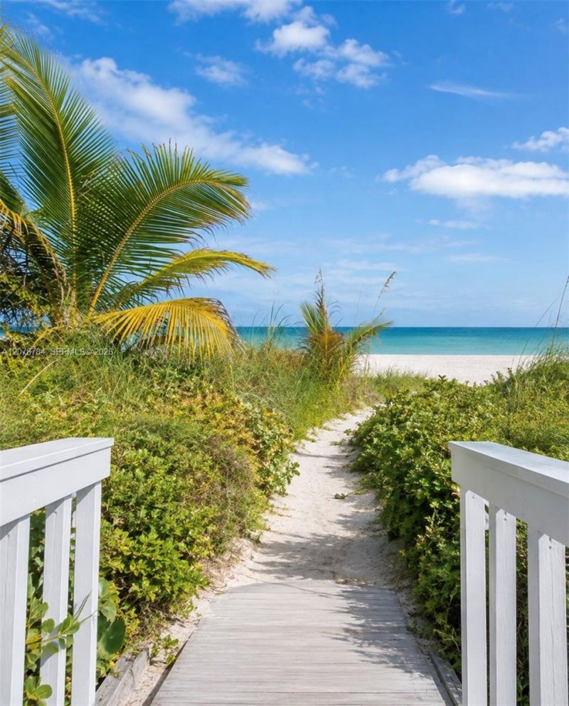 77 Crandon Blvd, Unit 5C, Key Biscayne, FL 33149 Photo
