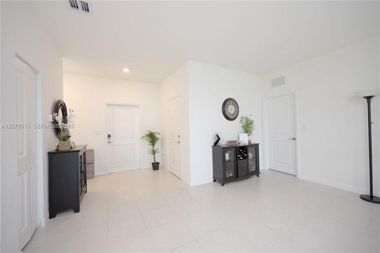 13609 SW 185th Ln , Miami, FL 33177 Photo