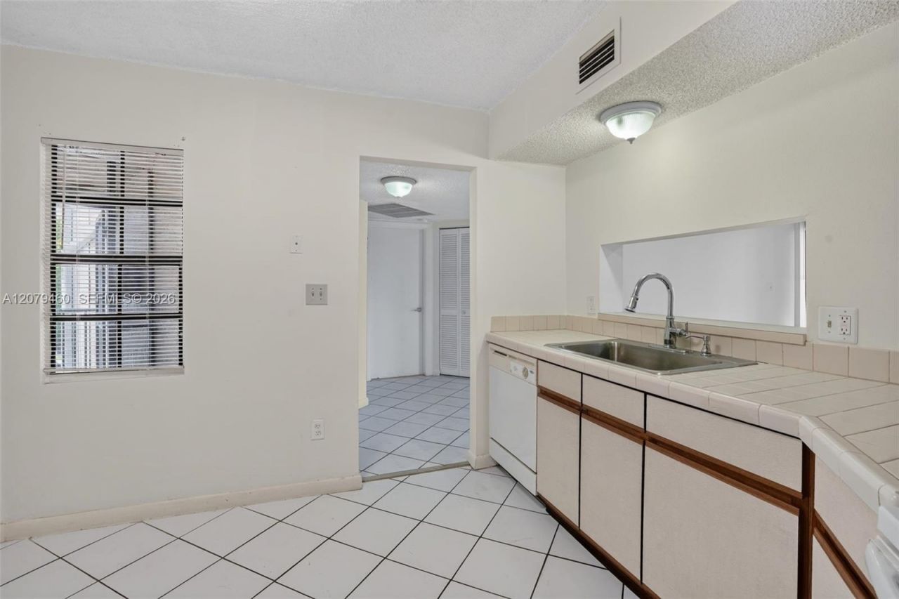 1080 N Franklin Ave , Unit 1080E, Homestead, FL 33034 Photo