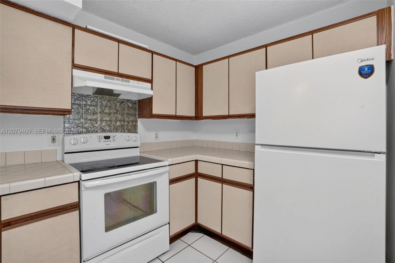 1080 N Franklin Ave , Unit 1080E, Homestead, FL 33034 Photo