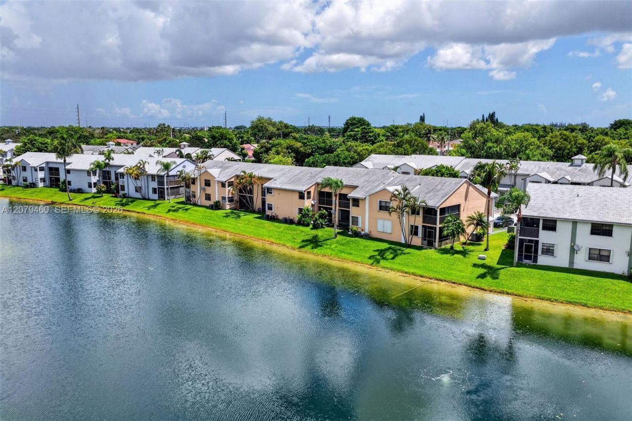 1080 N Franklin Ave , Unit 1080E, Homestead, FL 33034 Photo