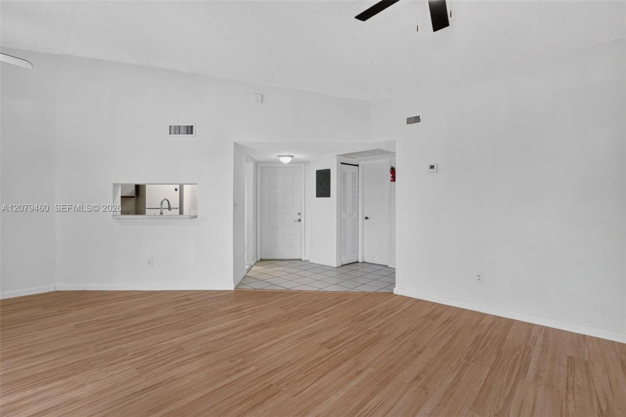 1080 N Franklin Ave , Unit 1080E, Homestead, FL 33034 Photo