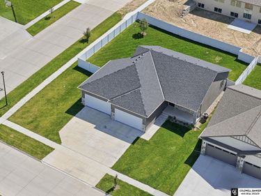 710 N 105th Street, Lincoln, NE 68527