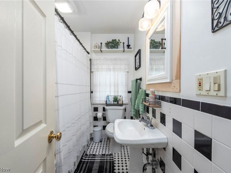 302-304 Ruth Street, Bay Village, OH 44140 Photo 15