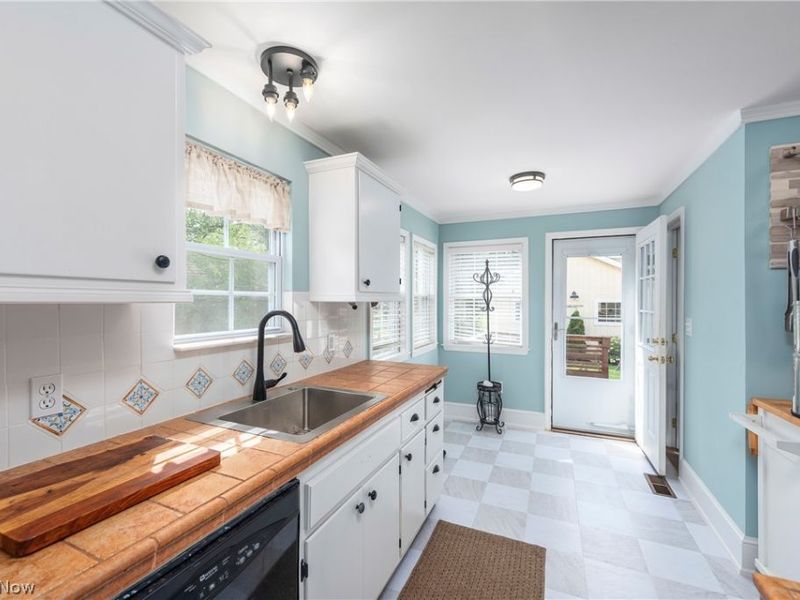 302-304 Ruth Street, Bay Village, OH 44140 Photo 24