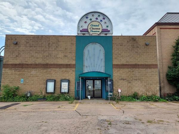 208 WOLF RIVER, New London, WI 54961