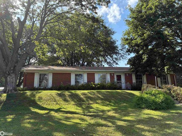 16 Fairway Drive, Clear Lake, IA 50428