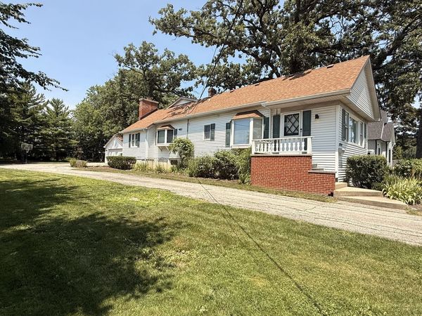 1804 Chapel Court , Northbrook, IL 60062