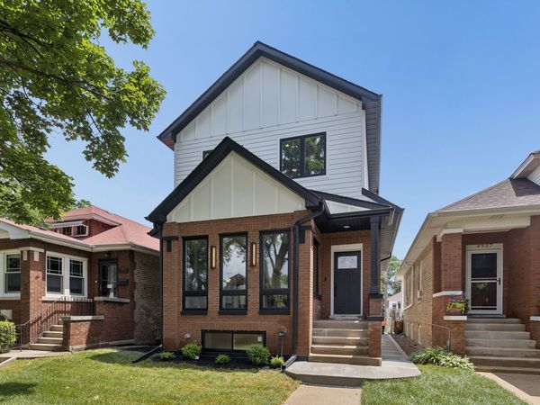 4941 N Kildare Avenue , Chicago, IL 60630
