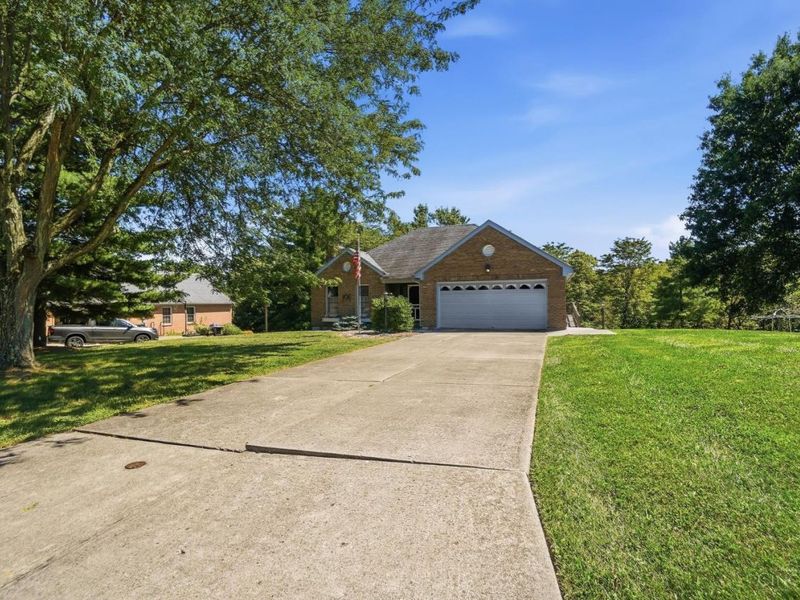 7795 Mitchell Park Drive, Miami Township, OH 45002 Photo 3