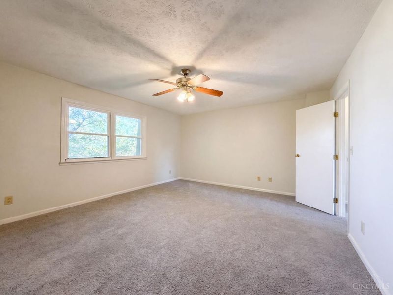 7636 Montgomery Road, Unit C, Cincinnati, OH 45236 Photo 14