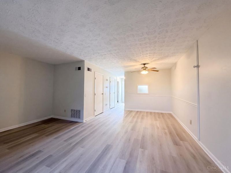 7636 Montgomery Road, Unit C, Cincinnati, OH 45236 Photo 17