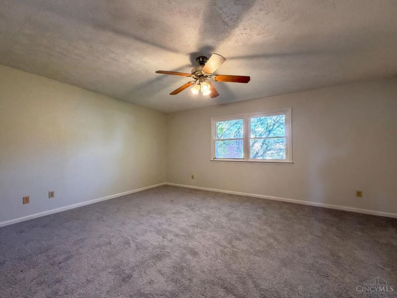 7636 Montgomery Road, Unit C, Cincinnati, OH 45236 Photo 4