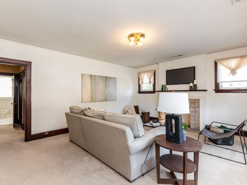 5929 Glenway Avenue, Cincinnati, OH 45238 Photo 7