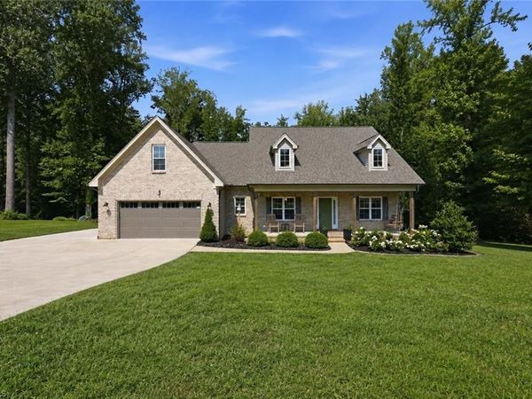 2977 Bridge Point Drive , Sophia, NC 27350