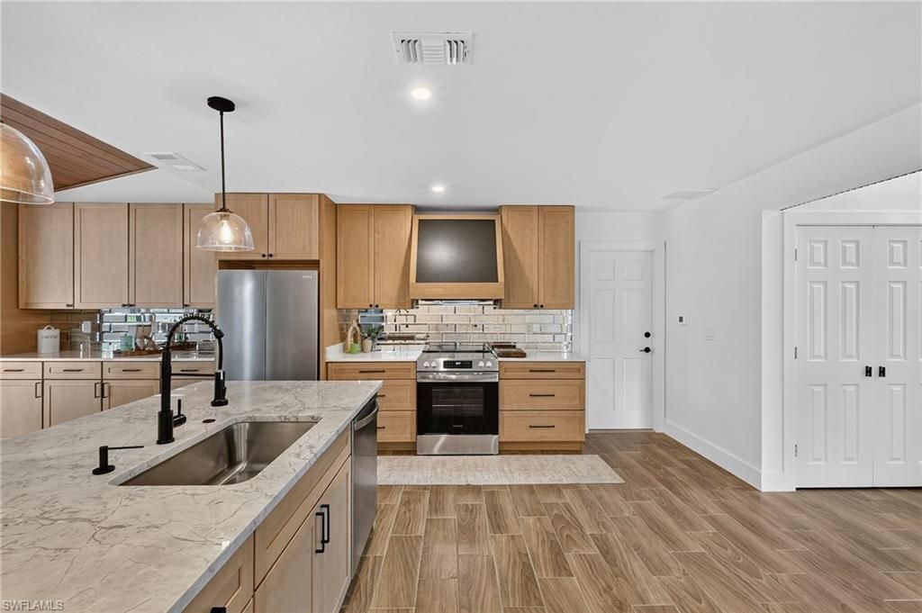 9100 Aster Rd, Fort Myers, FL 33967 Photo