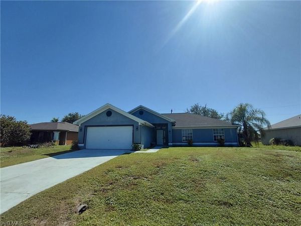 2013 NE 13th PL, CAPE CORAL, FL 33909