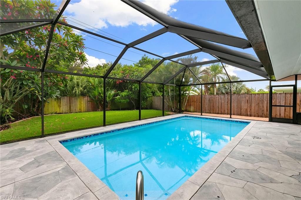 1128 Hilltop Dr, Naples, FL 34103 Photo