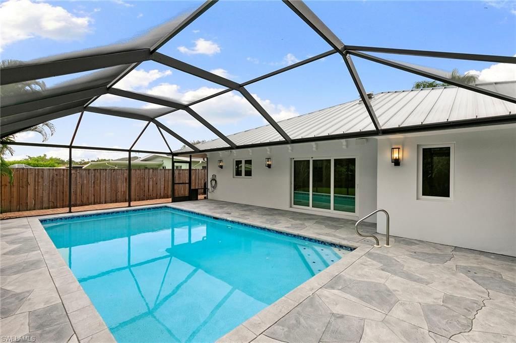 1128 Hilltop Dr, Naples, FL 34103 Photo