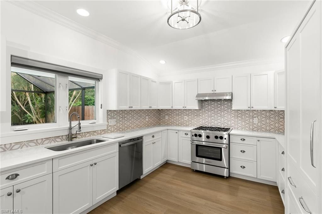 1128 Hilltop Dr, Naples, FL 34103 Photo