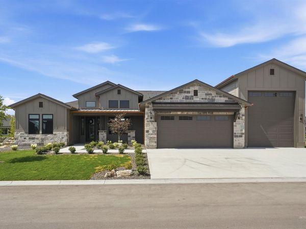 522 Founder Ave, Middleton, ID 83644