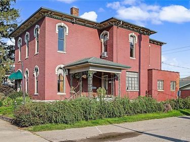 19 E Dayton Street, West Alexandria, OH 45381