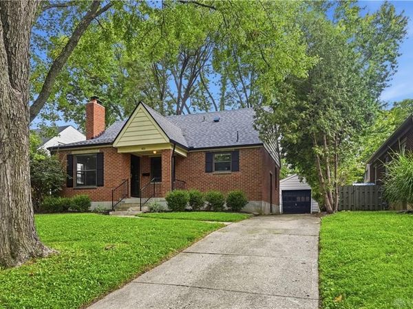 406 Triangle Avenue, Oakwood, OH 45419