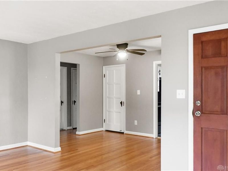 406 Triangle Avenue, Oakwood, OH 45419 Photo 7