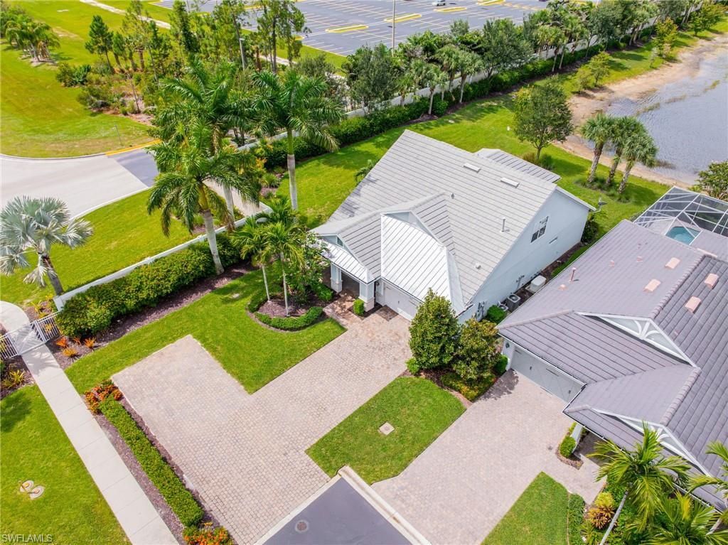 10647 Tiki Ct, Estero, FL 33928 Photo