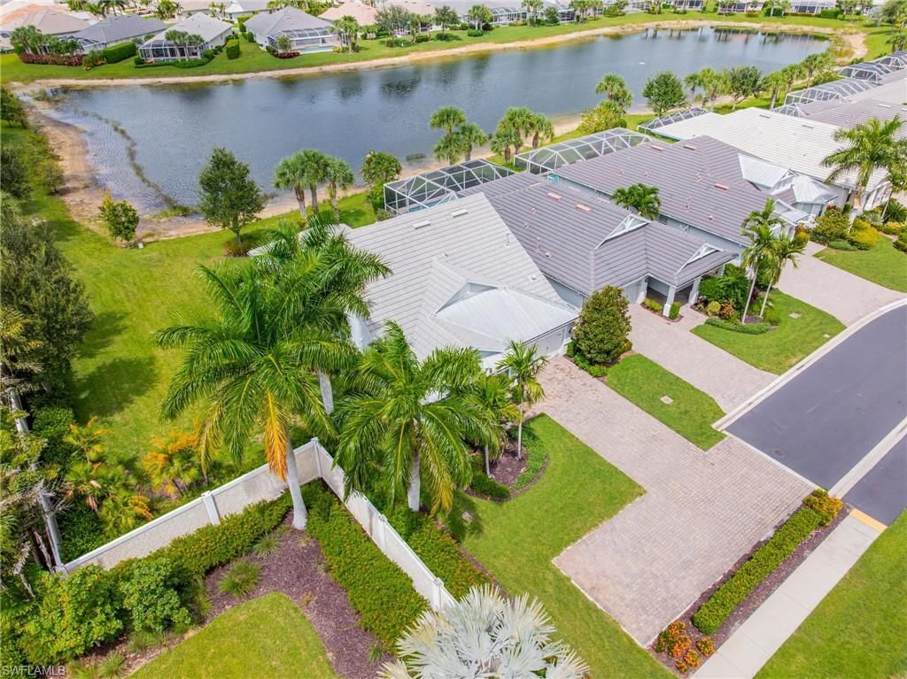 10647 Tiki Ct, Estero, FL 33928 Photo