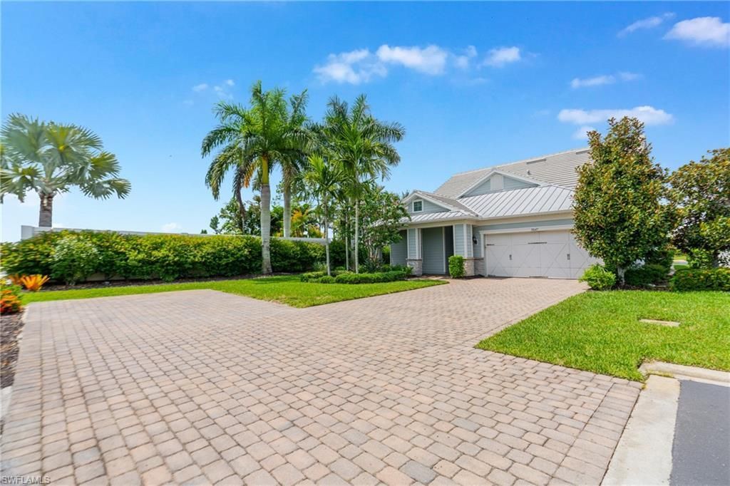 10647 Tiki Ct, Estero, FL 33928 Photo