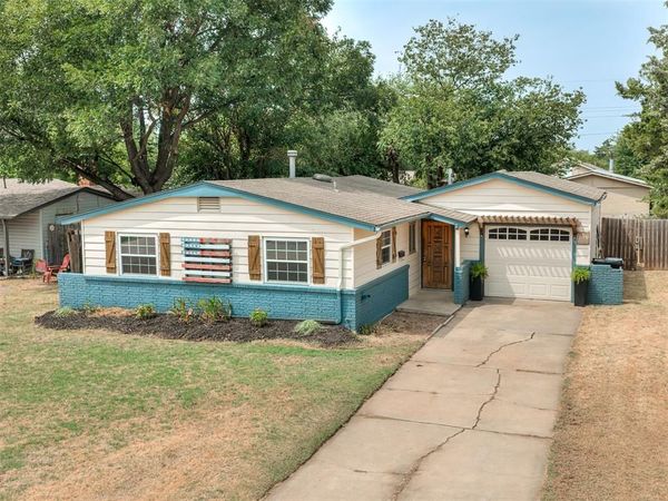 105 Woods Avenue, Moore, OK 73160