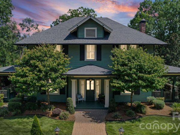 424 S York Street , Gastonia, NC 28052