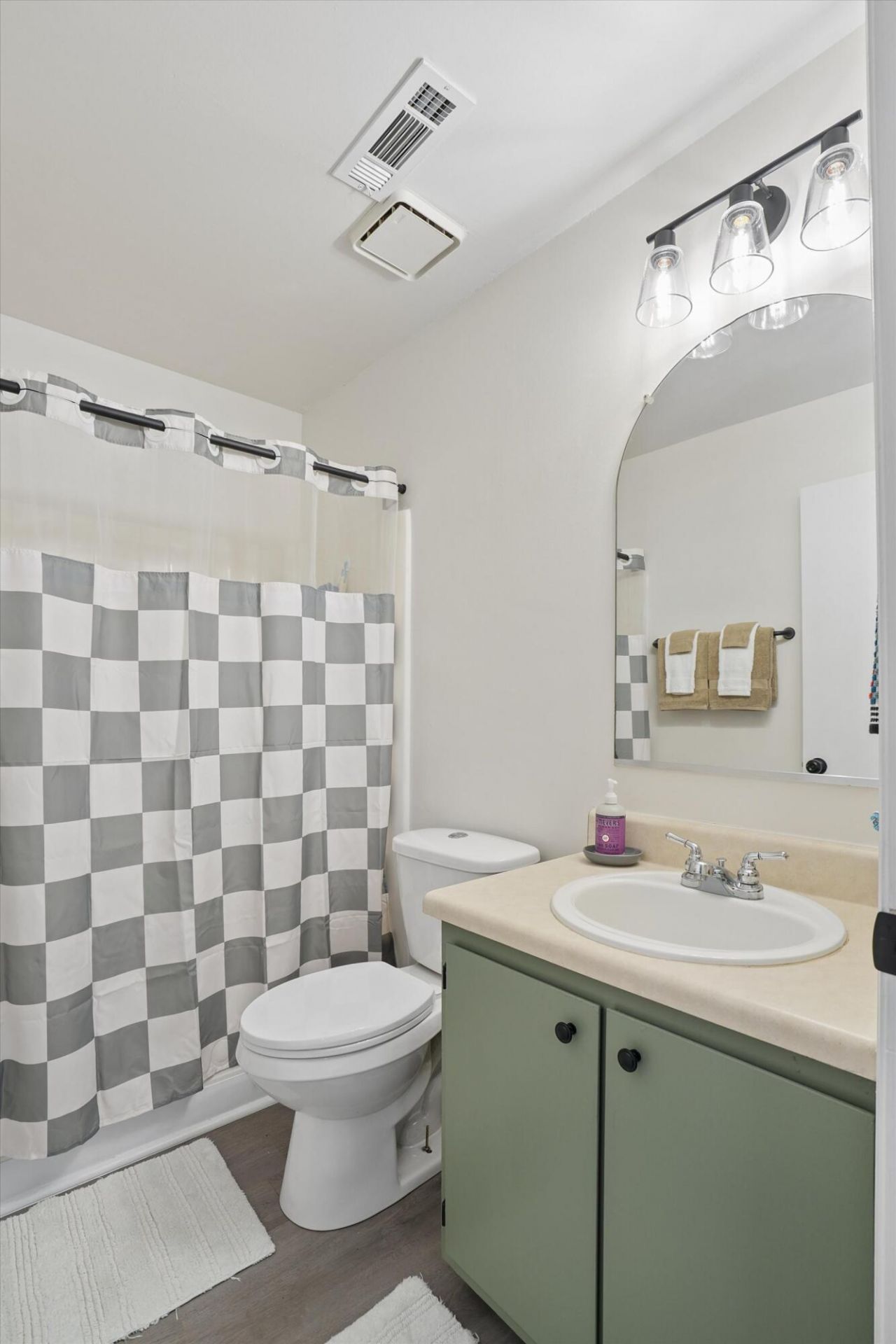 406 Miami Street Photo 21