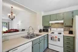 406 Miami Street photo 4