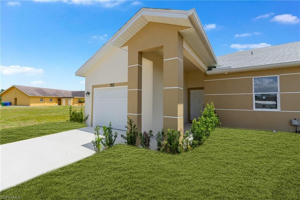 352 Pullman St , Lehigh Acres, FL 33974 Photo