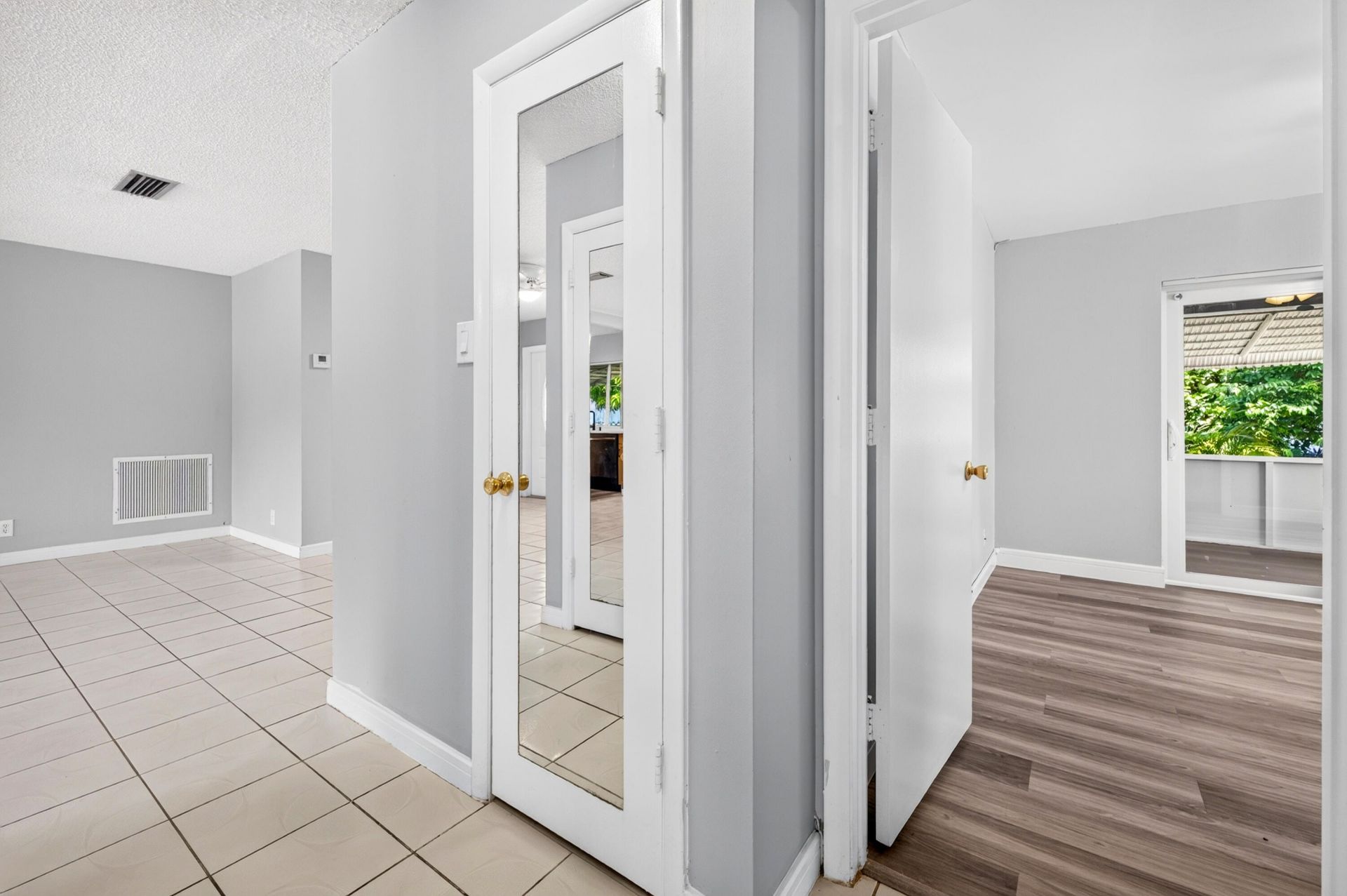 1150 NW 72nd Terrace, Margate, FL 33063 Photo