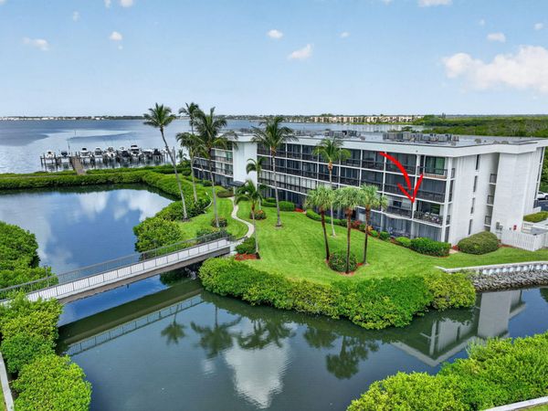 3792 NE Ocean Boulevard, Unit 220  N, Jensen Beach, FL 34957