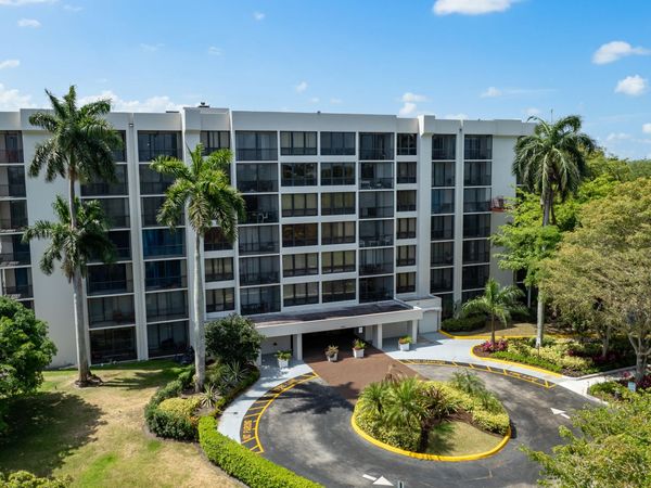 5951 WELLESLEY PARK Drive, Unit 405, Boca Raton, FL 33433