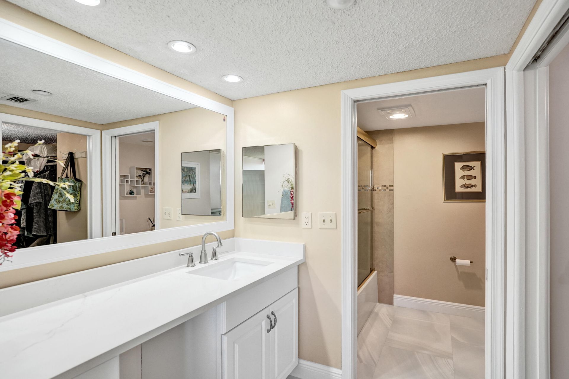 5951 Wellesley Park Drive, Unit 405, Boca Raton, FL 33433 Photo