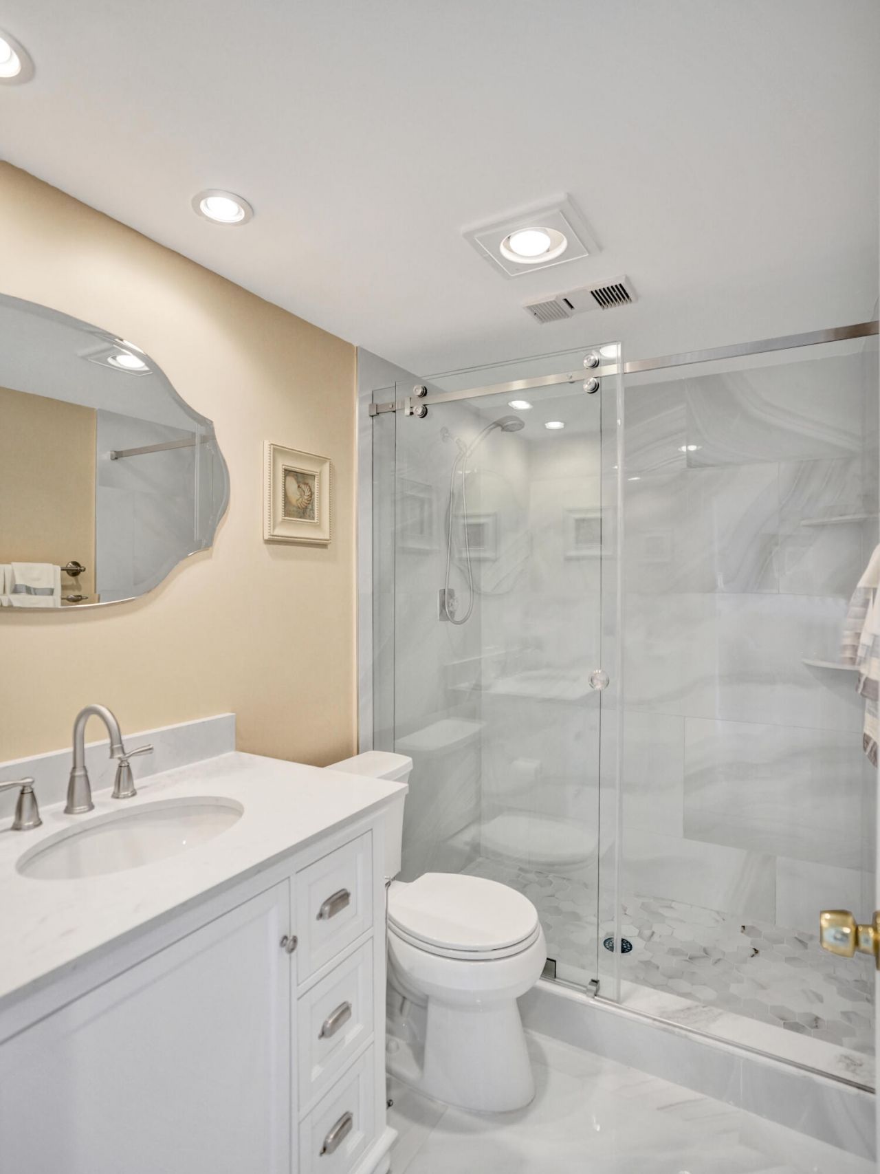 5951 Wellesley Park Drive, Unit 405, Boca Raton, FL 33433 Photo