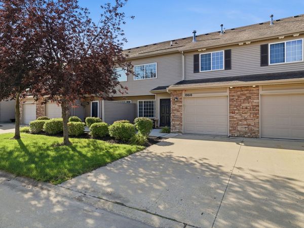 8610 Ep True Parkway, Unit 10010, West Des Moines, IA 50266