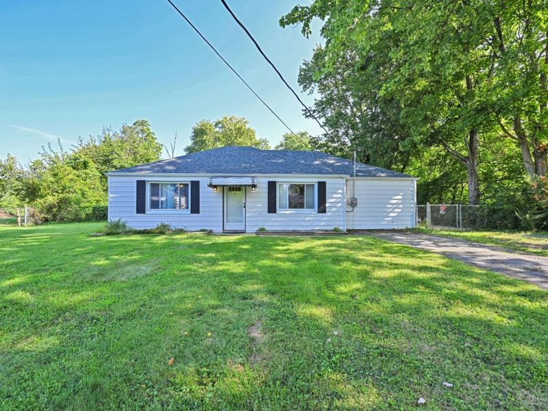 884 Stanlyn Drive, Union Township, OH 45245 Photo 2