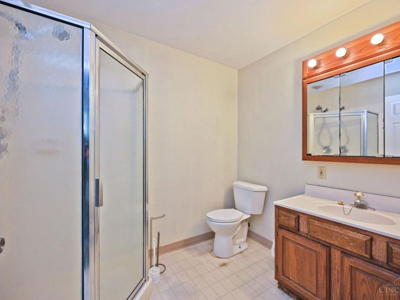 884 Stanlyn Drive, Union Township, OH 45245 Photo 21