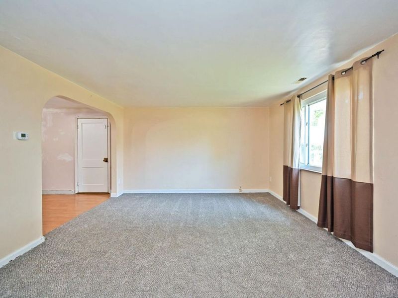 884 Stanlyn Drive, Union Township, OH 45245 Photo 7