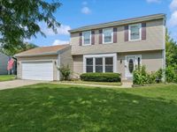 2204 Kensington Drive, Schaumburg, IL 60194 primary photo