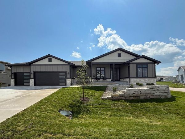 5831 Eagle Prairie Court, Waunakee, WI 53597