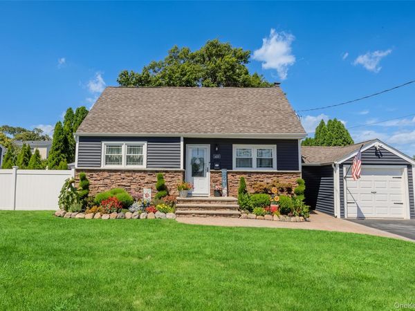 1430 12th Street , West Babylon, NY 11704