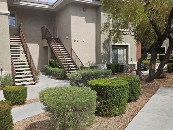 904 Domnus Lane, Unit 201, Las Vegas, NV 89144